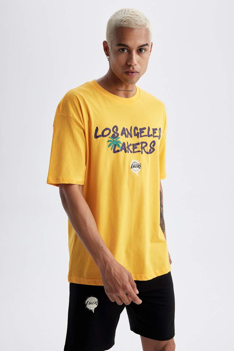 DeFactoFit NBA Los Angeles Lakers Oversize Fit Bisiklet Yaka Kısa Kollu Tişört