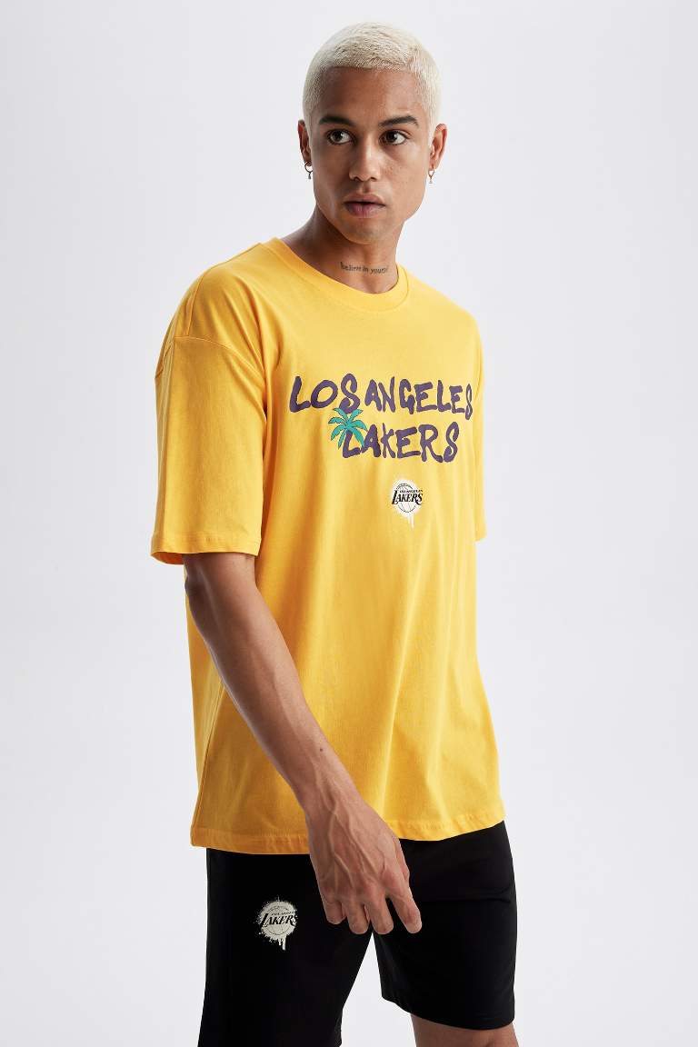 DeFactoFit NBA Los Angeles Lakers Oversize Fit Bisiklet Yaka Kısa Kollu Tişört