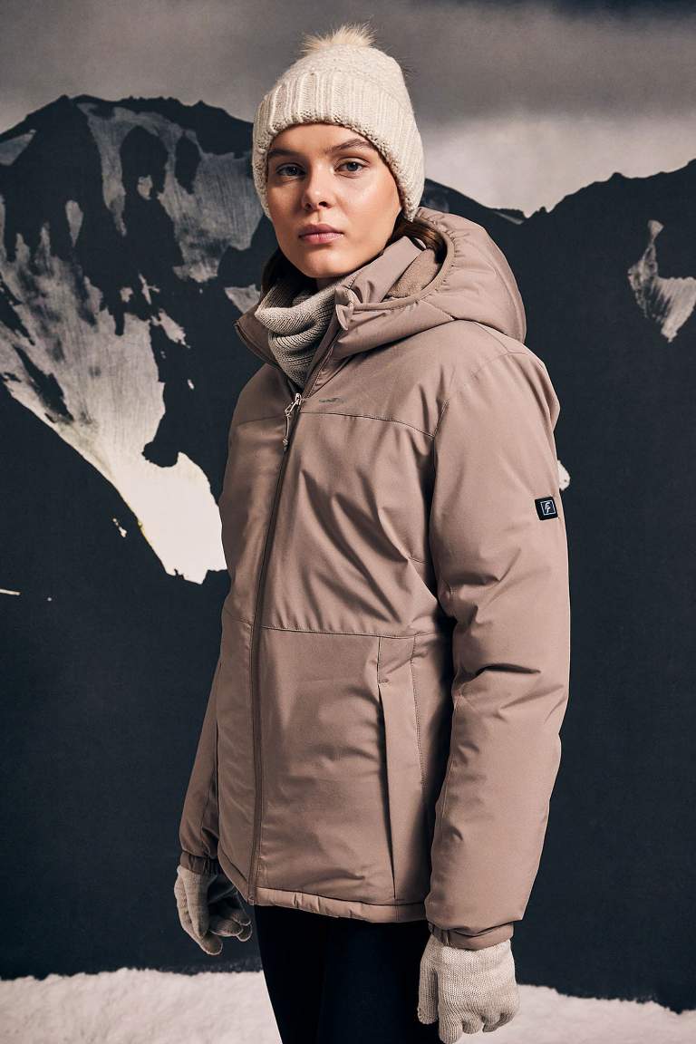 DeFactoFit Isıtıcılı Şişme Mont Su İtici Rüzgar Geçirmez Slim Fit Dar Kesim Kapüşonlu Polar Astarlı
