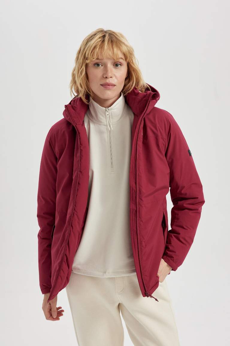 DeFactoFit Isıtıcılı Şişme Mont Su İtici Rüzgar Geçirmez Slim Fit Dar Kesim Kapüşonlu Polar Astarlı