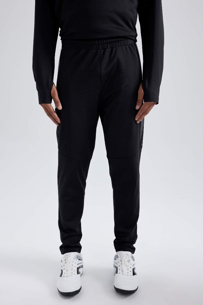 Black MAN Slim Fit Scuba Fabric Jogger 2911245 | DeFacto