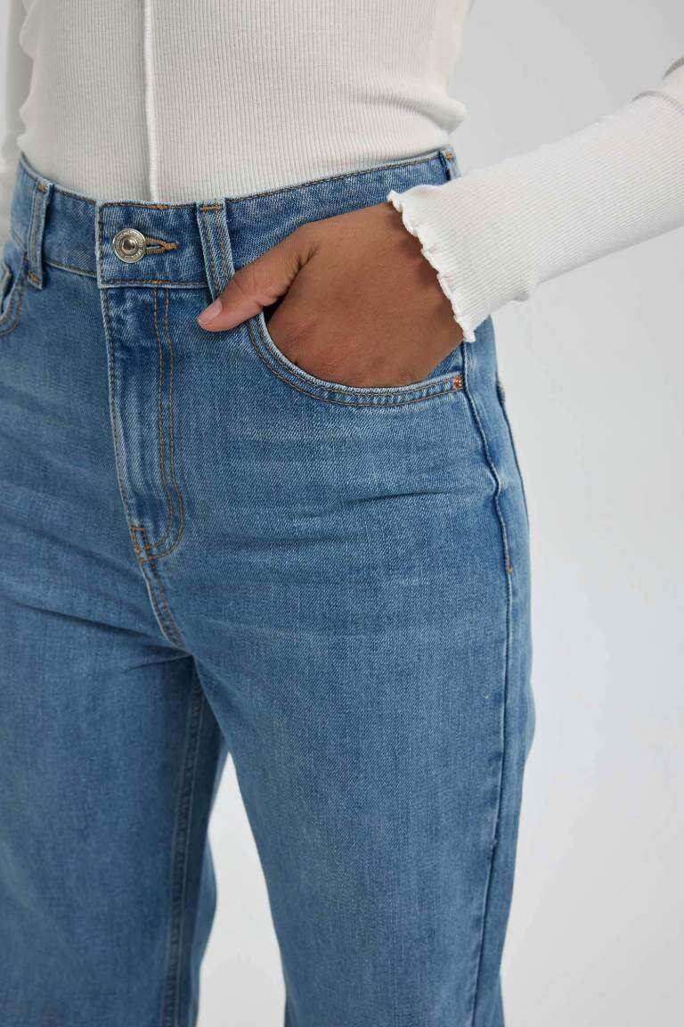 Blue WOMAN Trousers 2843545 | DeFacto