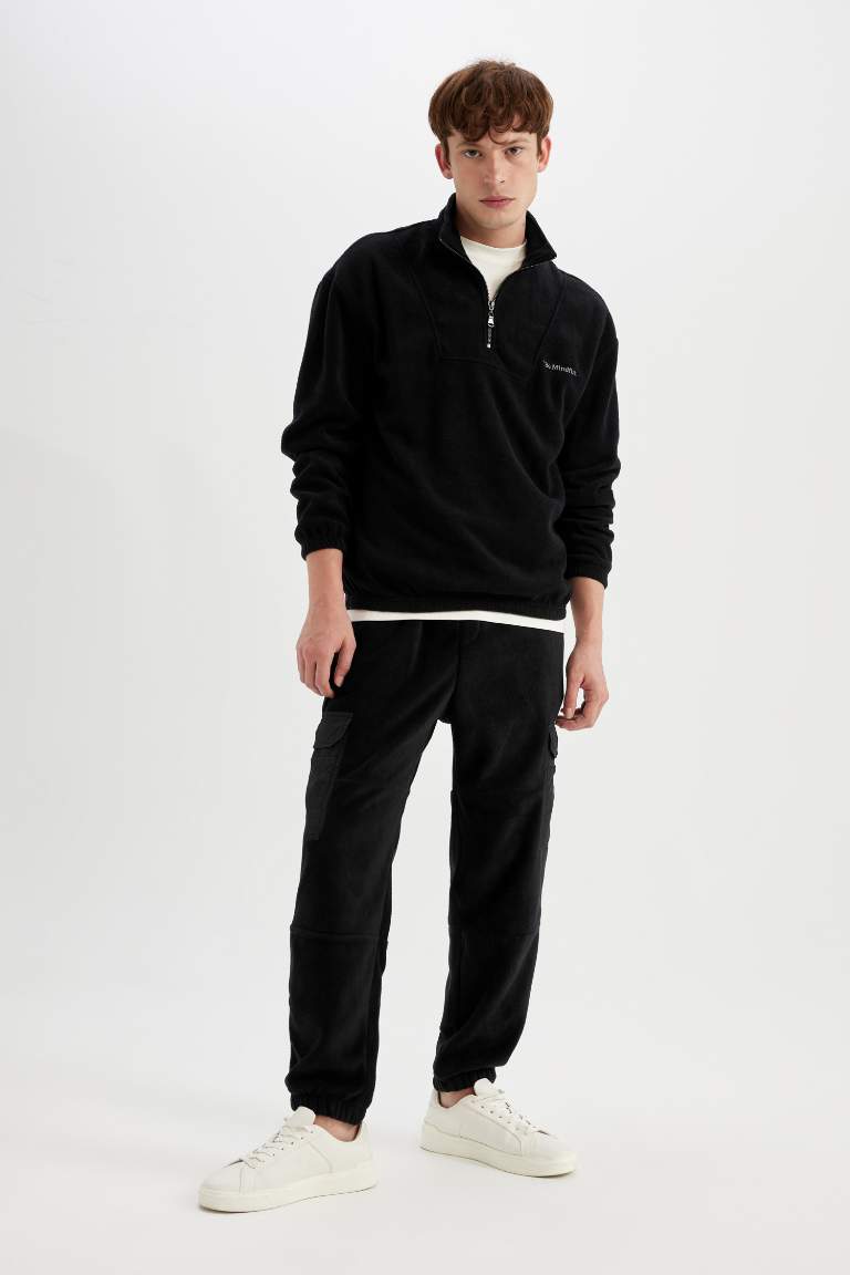 Black Regular Fit Cargo Polar Sweatpants