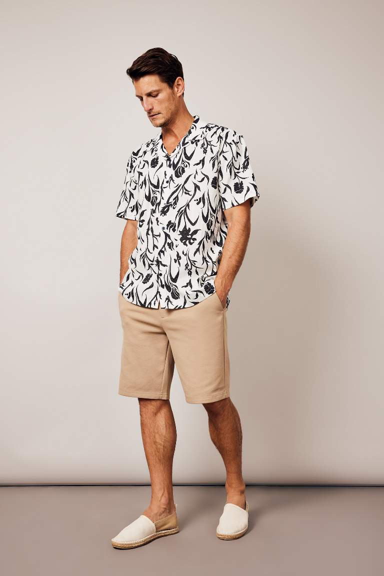 Regular Fit Resort Neck Woven Printed Short Sleeve Shirt