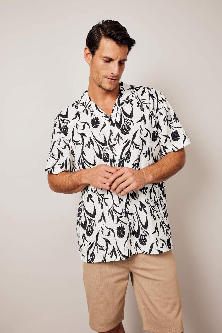 Regular Fit Resort Neck Woven Printed Short Sleeve Shirt