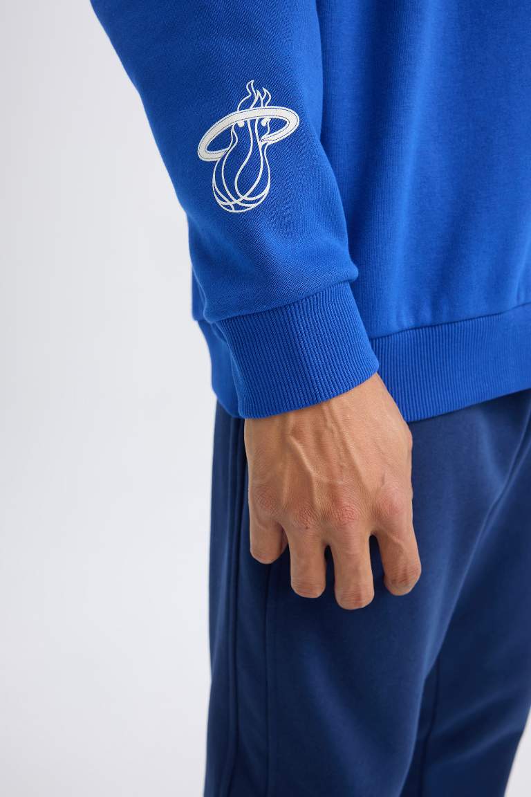 DeFactoFit NBA Miami Heat Oversize Geniş Kalıp Dik Yaka Sırt Baskılı Kalın Sweatshirt