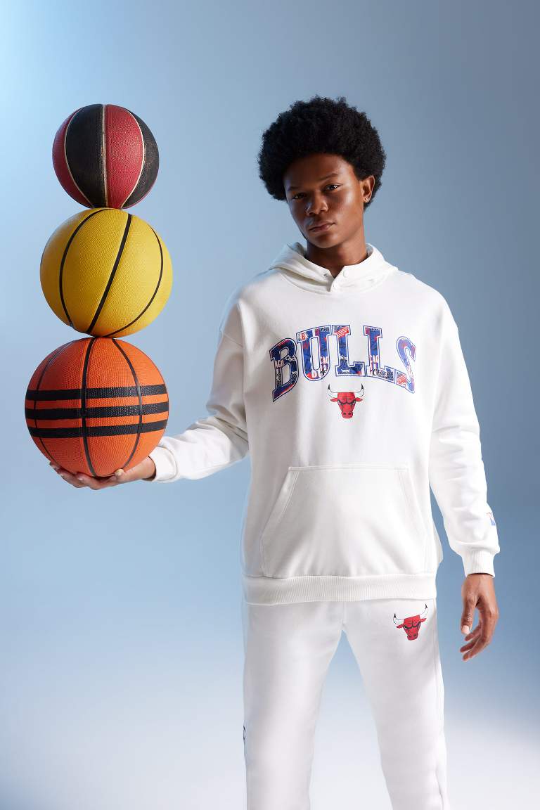 DeFactoFit NBA Chicago Bulls Comfort Fit Kapüşonlu Kalın Sweatshirt