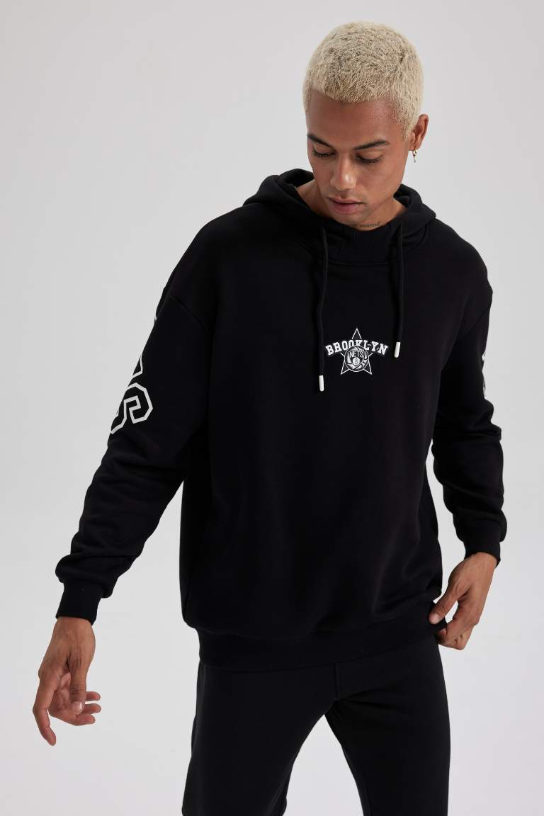 DeFactoFit NBA Brooklyn Nets Boxy Fit Kapüşonlu Sırt Baskılı Kalın Sweatshirt