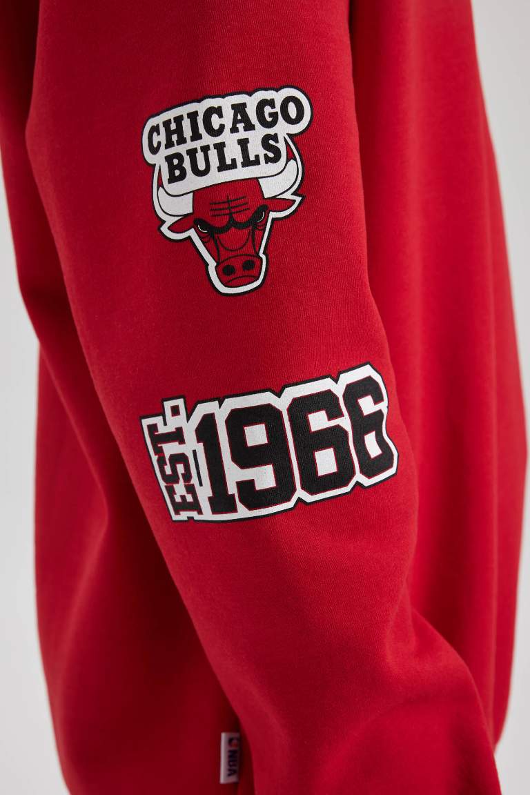 DeFactoFit NBA Chicago Bulls Boxy Fit Kapüşonlu Kalın Sweatshirt