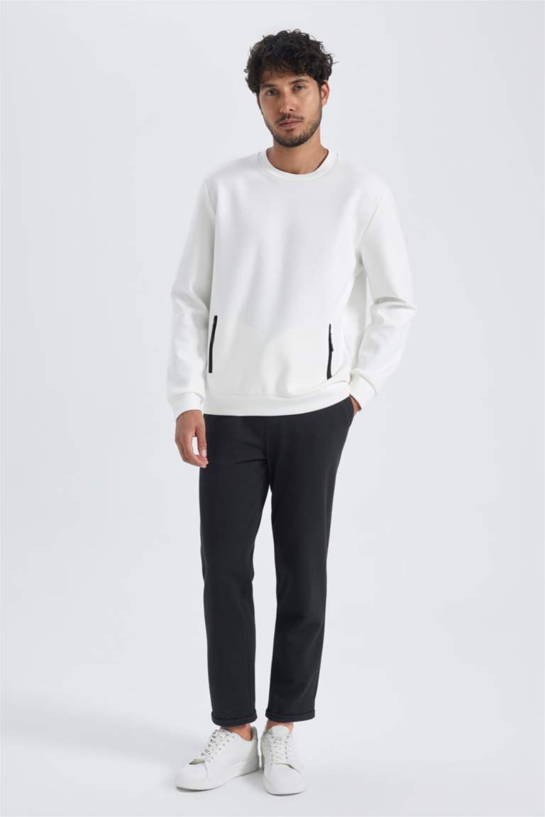 0401~Easy Fit WOLF MAN Crew-Neck Sweatshirt