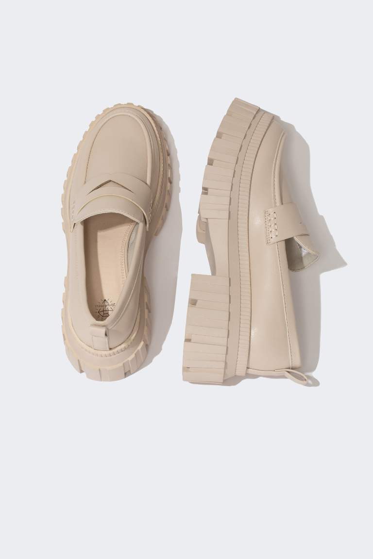 Әйелдерге классикалық аяқ киім