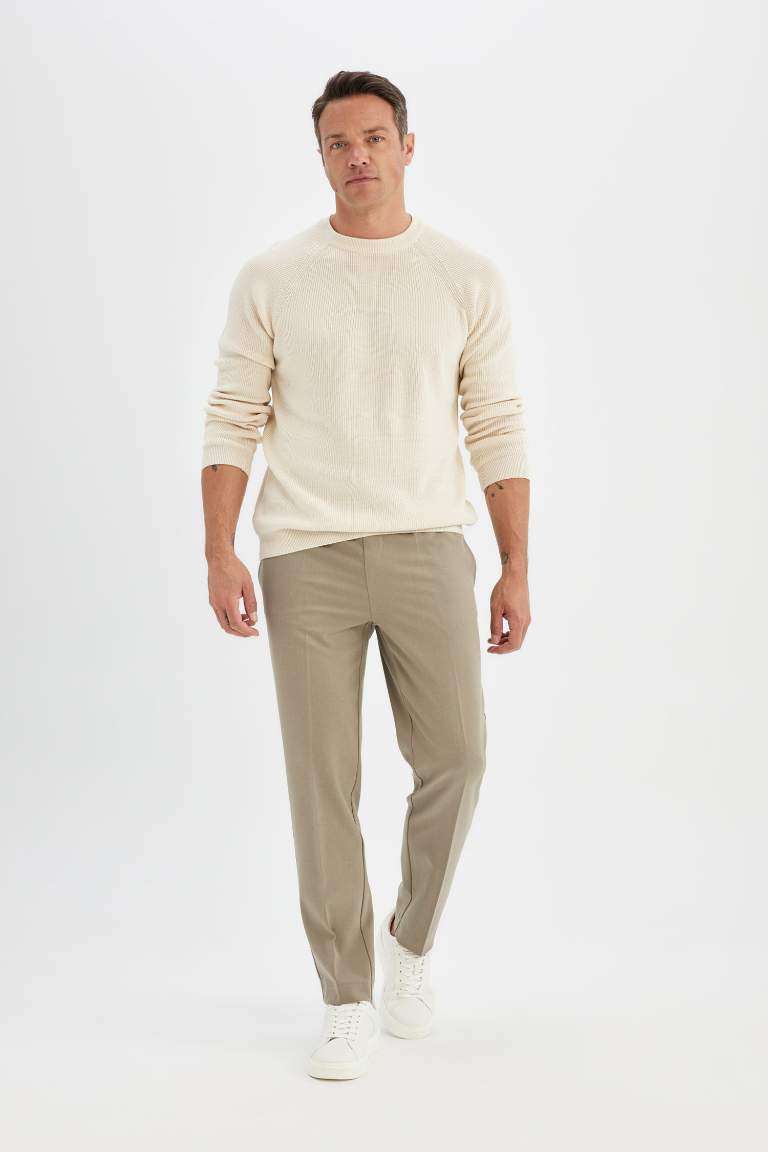 Standard Fit Crew Neck Basic Knitted Pullover