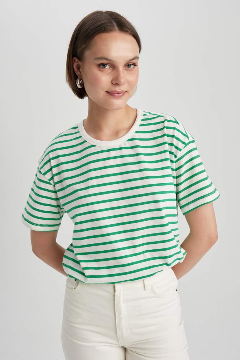 Oversize Fit Striped Crew Neck Short Sleeve T-Shirt