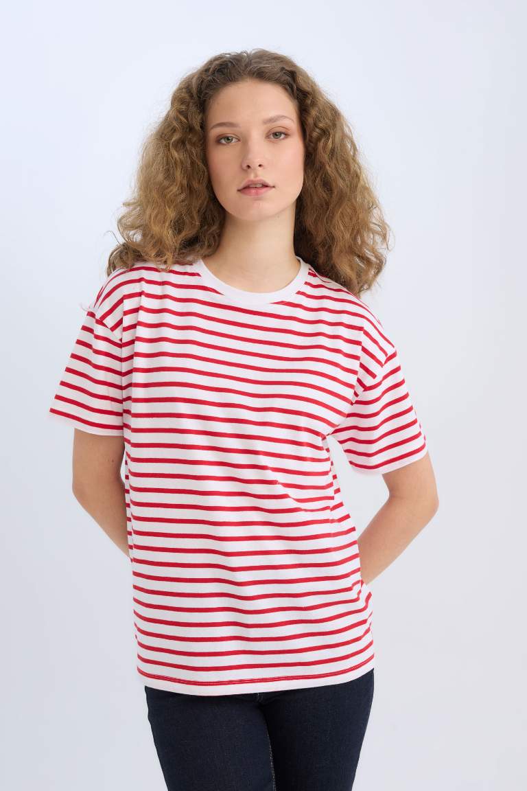 Oversize Fit Crew Neck Short Sleeve T-Shirt