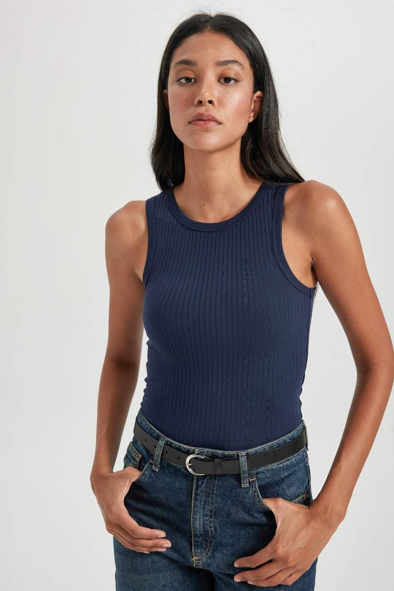 Slim Fit Dar Kesim Halter Yaka Fitilli Kaşkorse Atlet