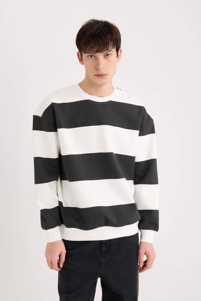 Boxy Fit Crew Neck Striped Woven Label Sweatshirt