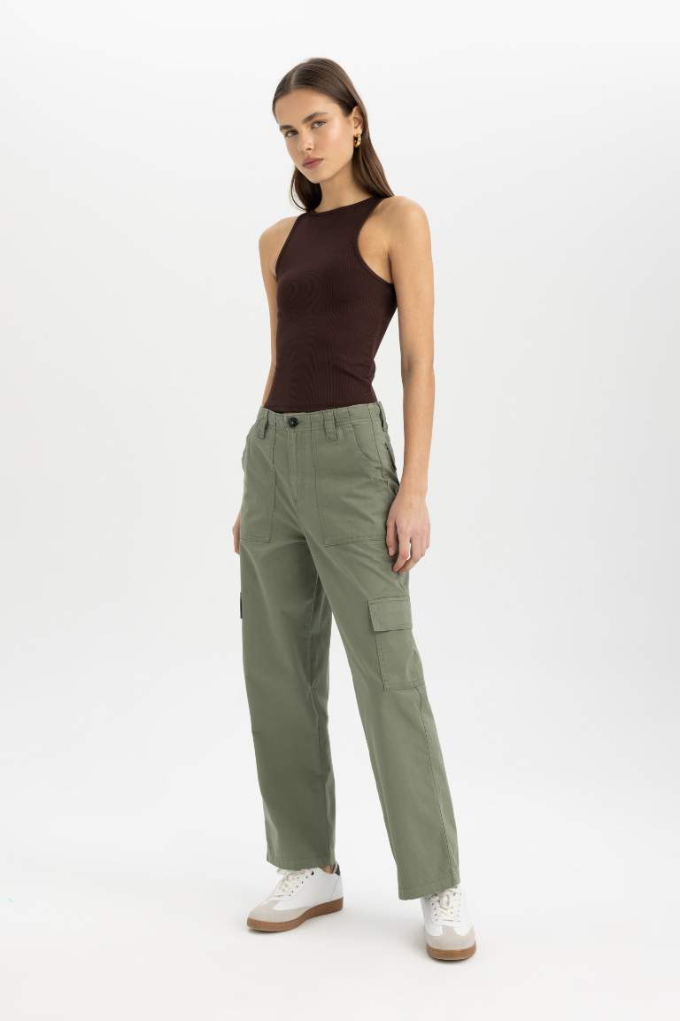 Wide Leg With Cargo Pocket Gabardine Trousers