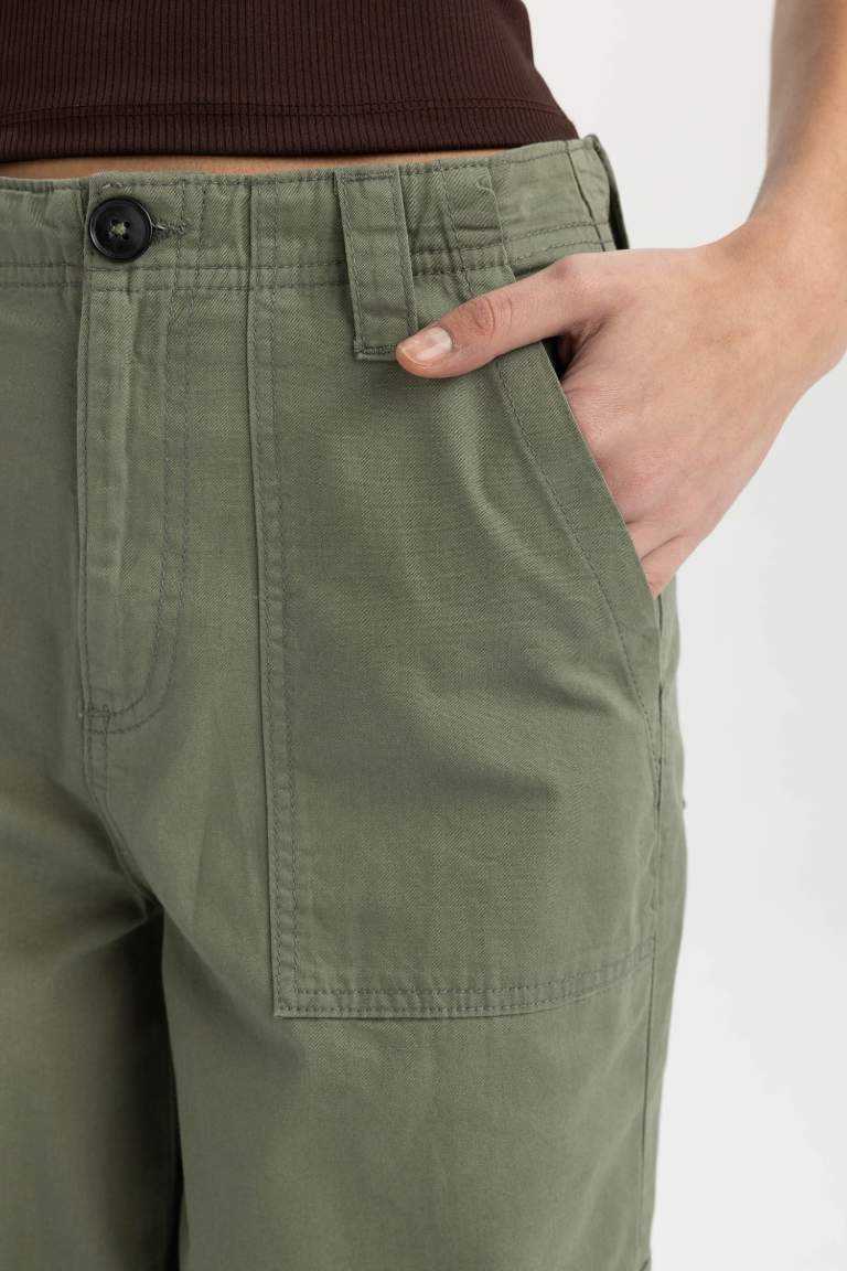 Wide Leg With Cargo Pocket Gabardine Trousers