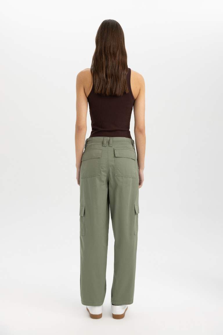 Wide Leg With Cargo Pocket Gabardine Trousers