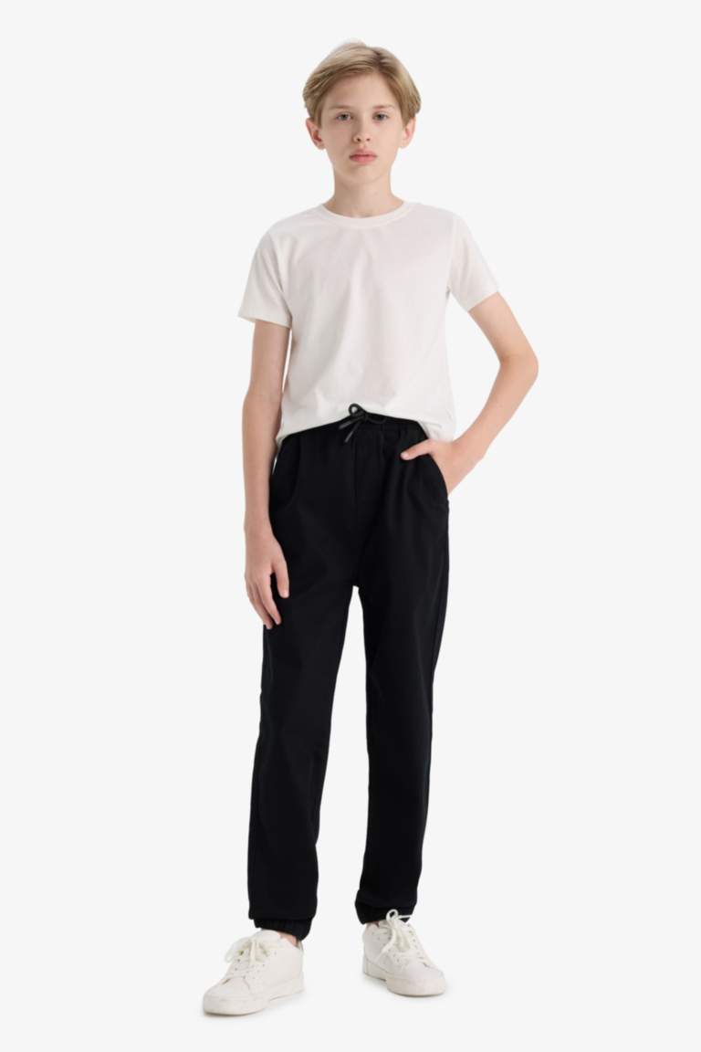 Erkek Çocuk Beli Bağcıklı Lastikli Paça Cepli Basic Düz Siyah Jogger Gabardin Pantolon