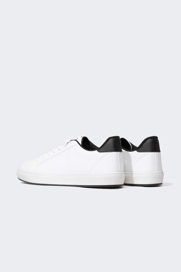 Men Flat Sole Lace-up Faux Leather Sneaker