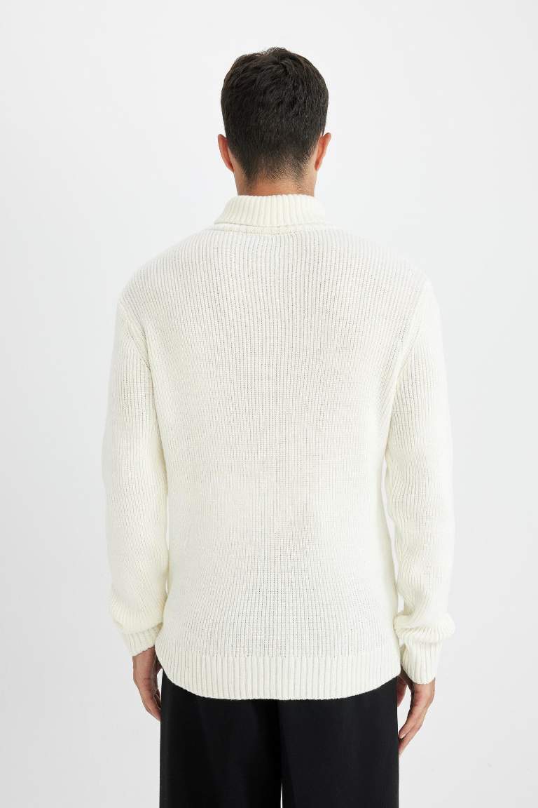 White Standard Fit Basic Knitwear Pullover