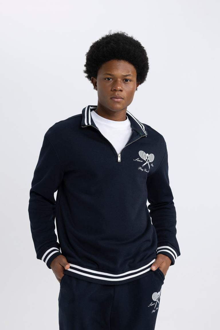DeFactoFit Standart Fit Dik Yaka Sporcu Yarım Fermuarlı Baskılı Sweatshirt
