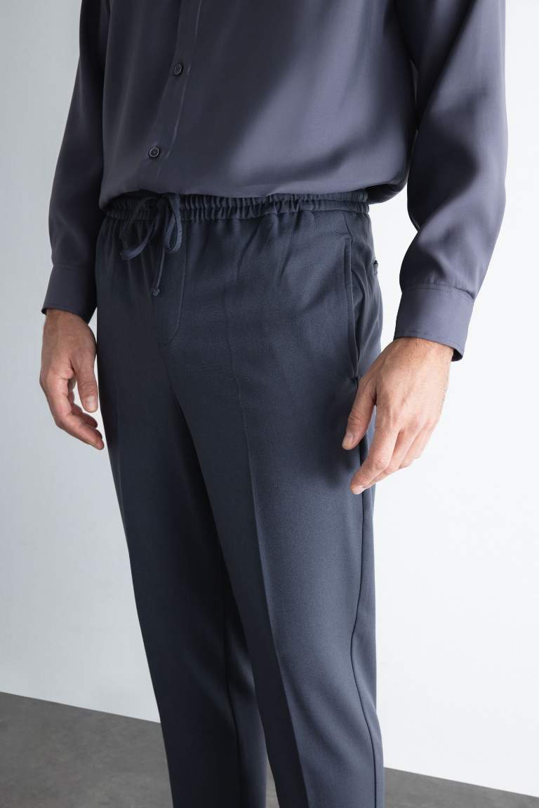 Elastic Straight Leg Pocketed Stretch Jogger Pants