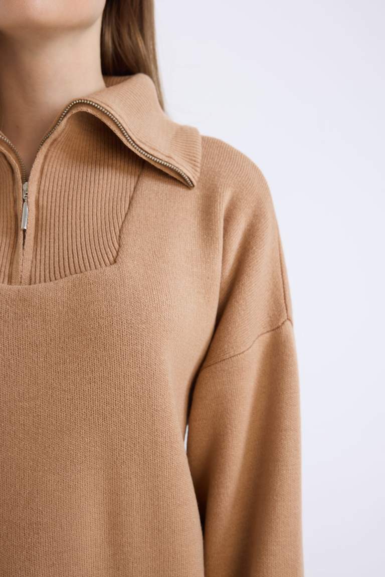 Pull en tricot à col droit avec fermeture éclair Coupe régulière