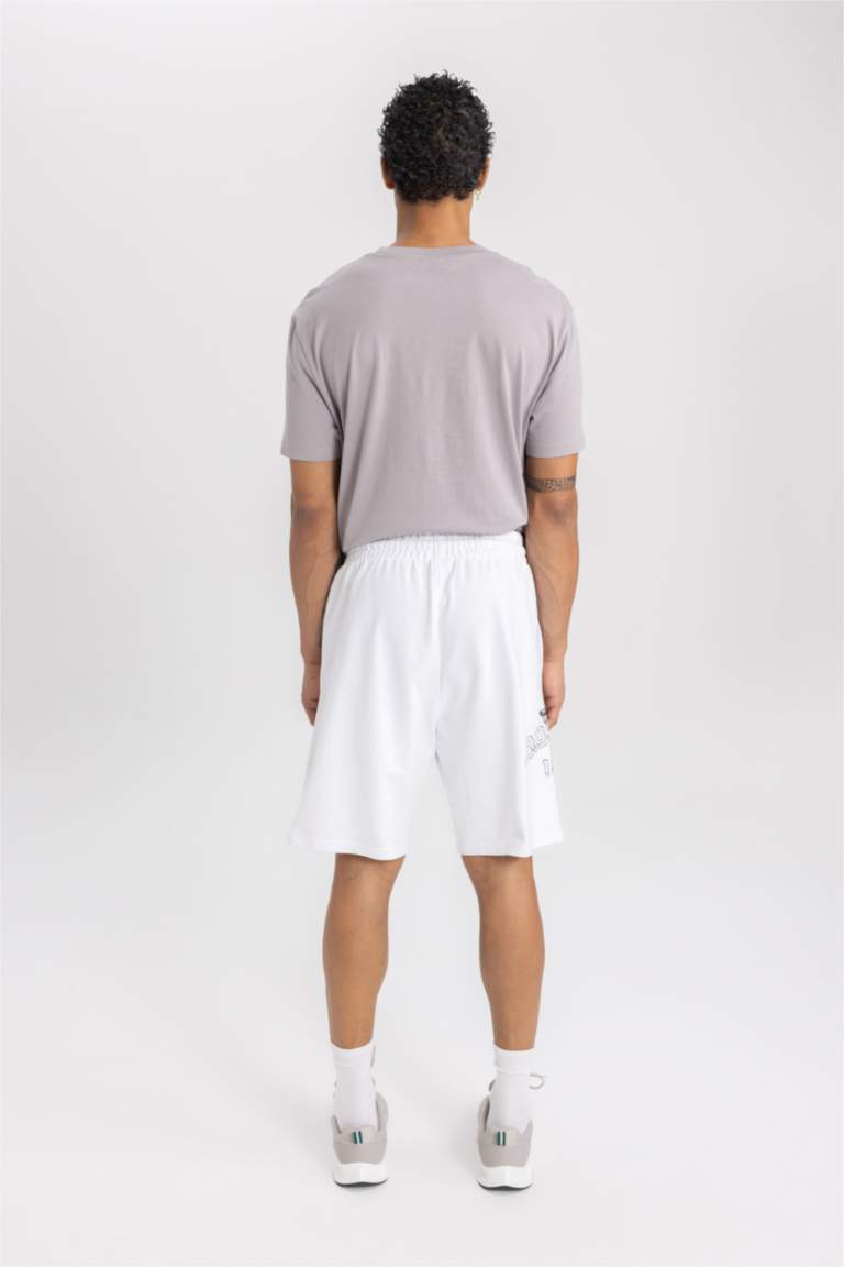 Standard Fit Thin Sweatshirt Fabric Short Leg Shorts