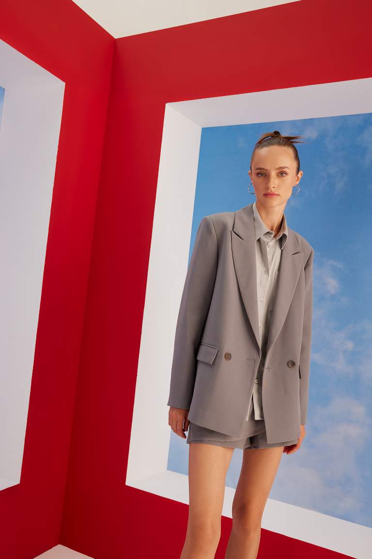 Oversize Geniş Kalıp Kruvaze Yaka Düğmeli Blazer Ceket