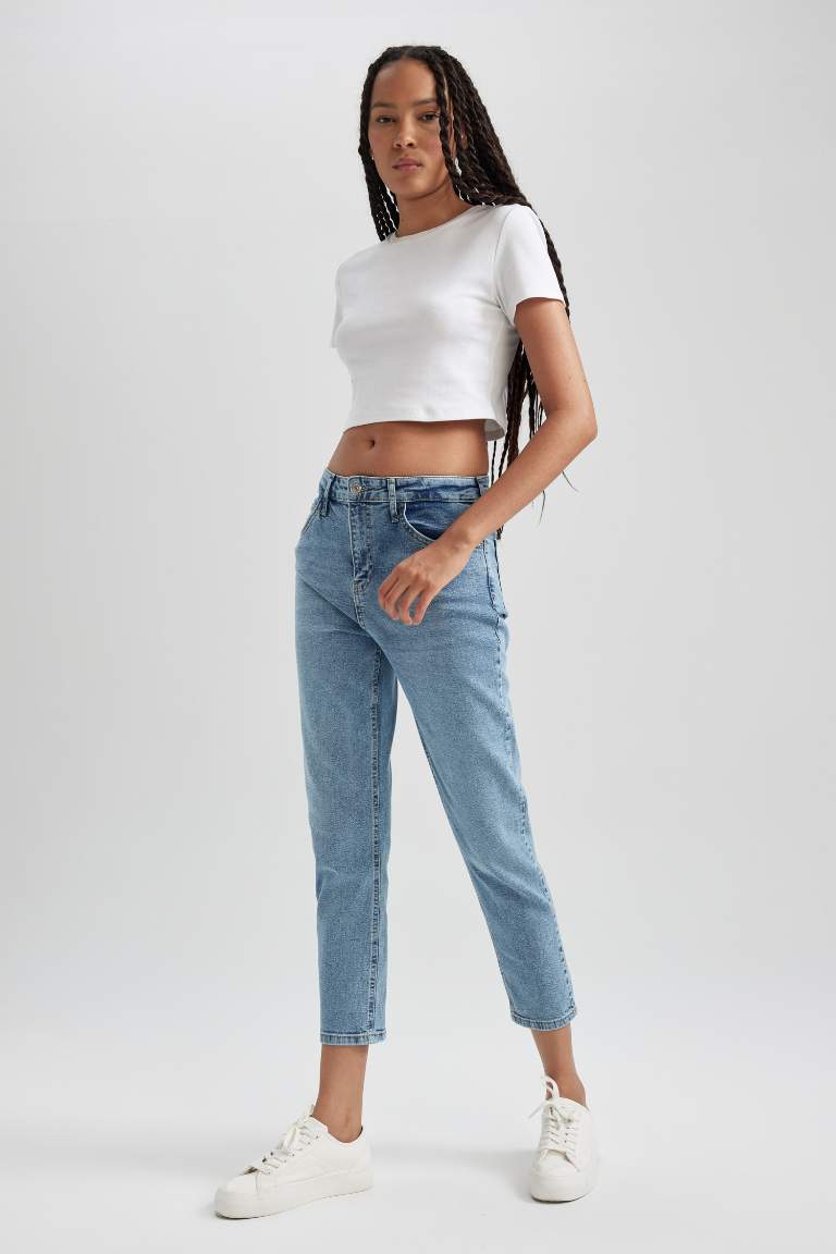 Lina Comfort Mom Fit Yüksek Rahat Kalıp Hafif Dar Paça Bel Bilek Boy Jean Pantolon