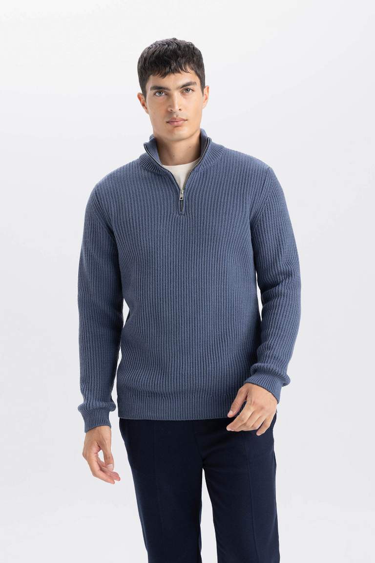 Standard Fit Turtleneck Knitwear Pullover