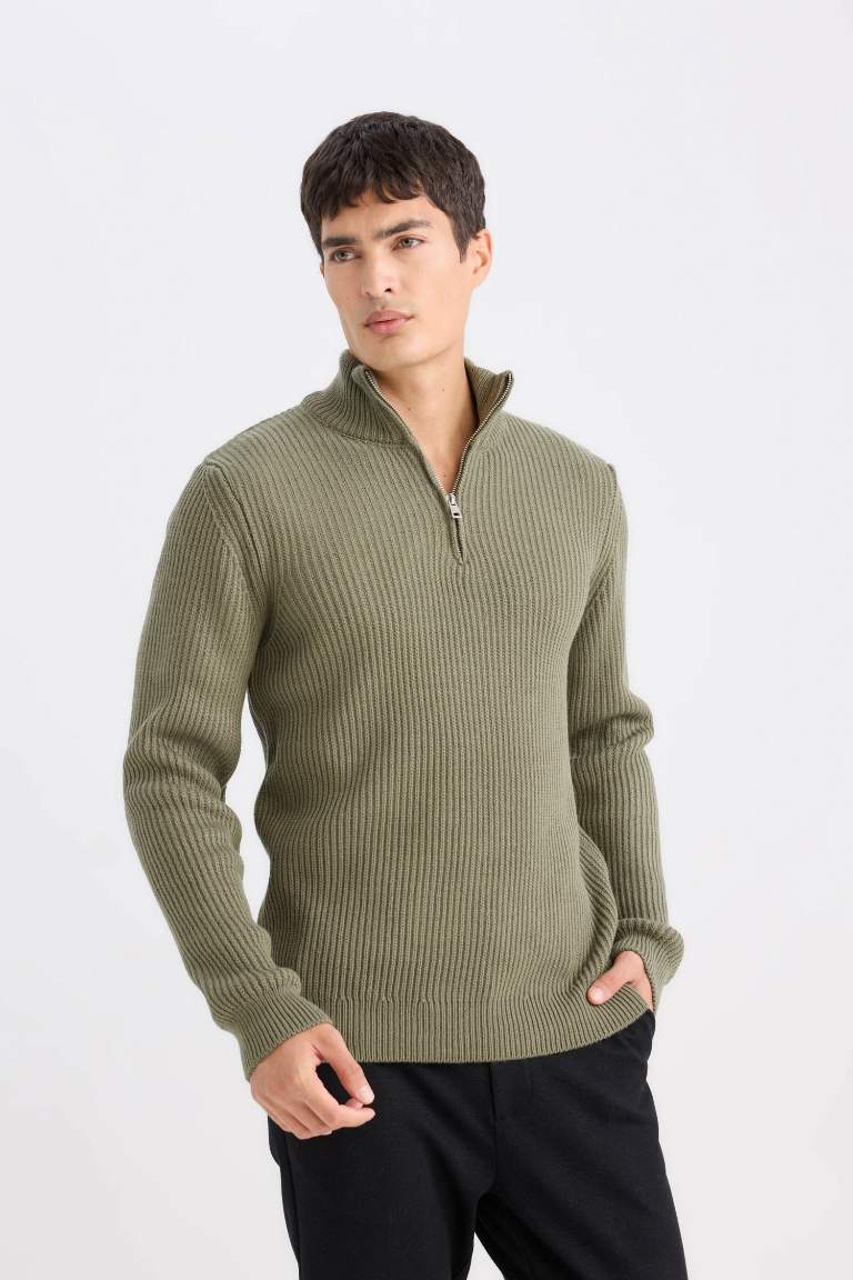 Standard Fit Turtleneck Knitwear Pullover