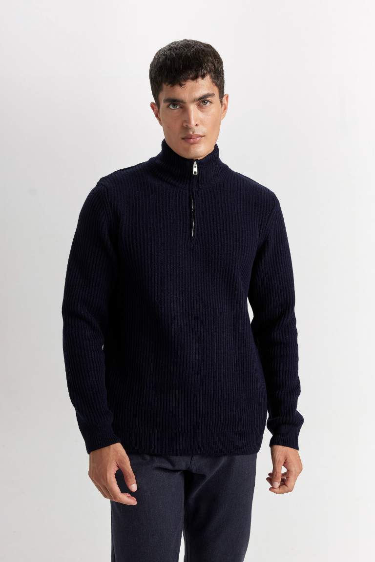 Standard Fit Turtleneck Knitwear Pullover