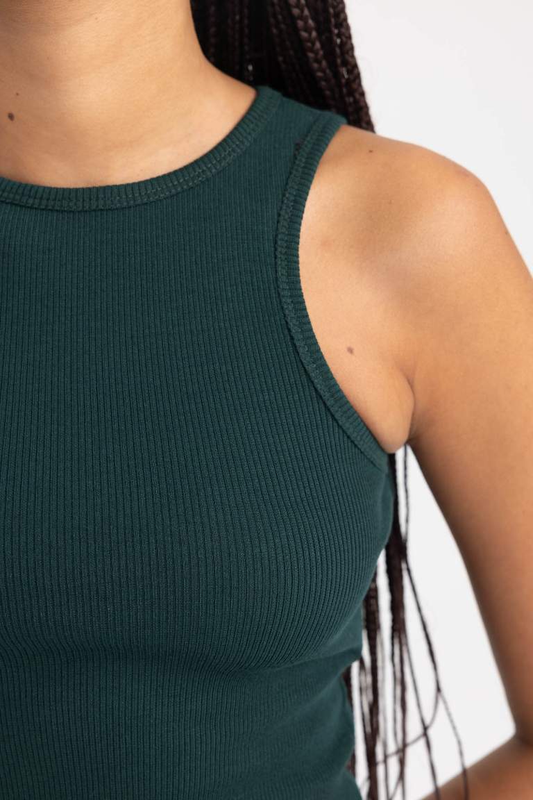 Fitted Halter Neck Tank Top