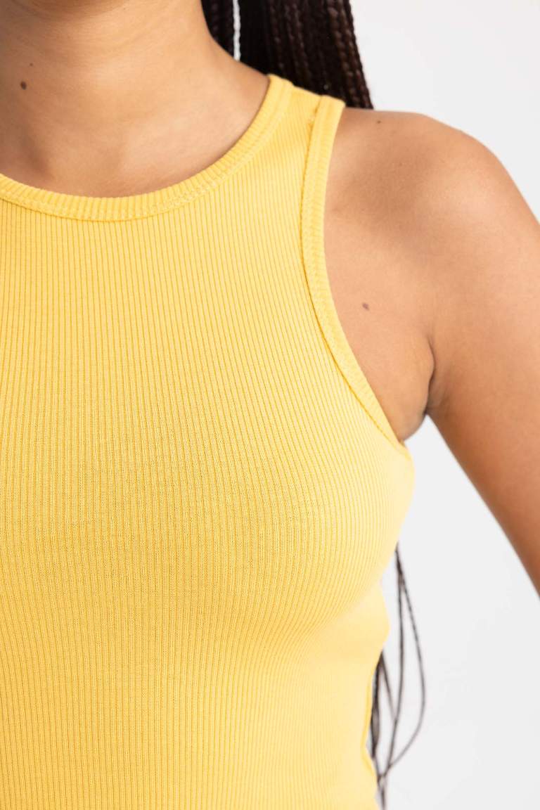 Fitted Halter Neck Tank Top