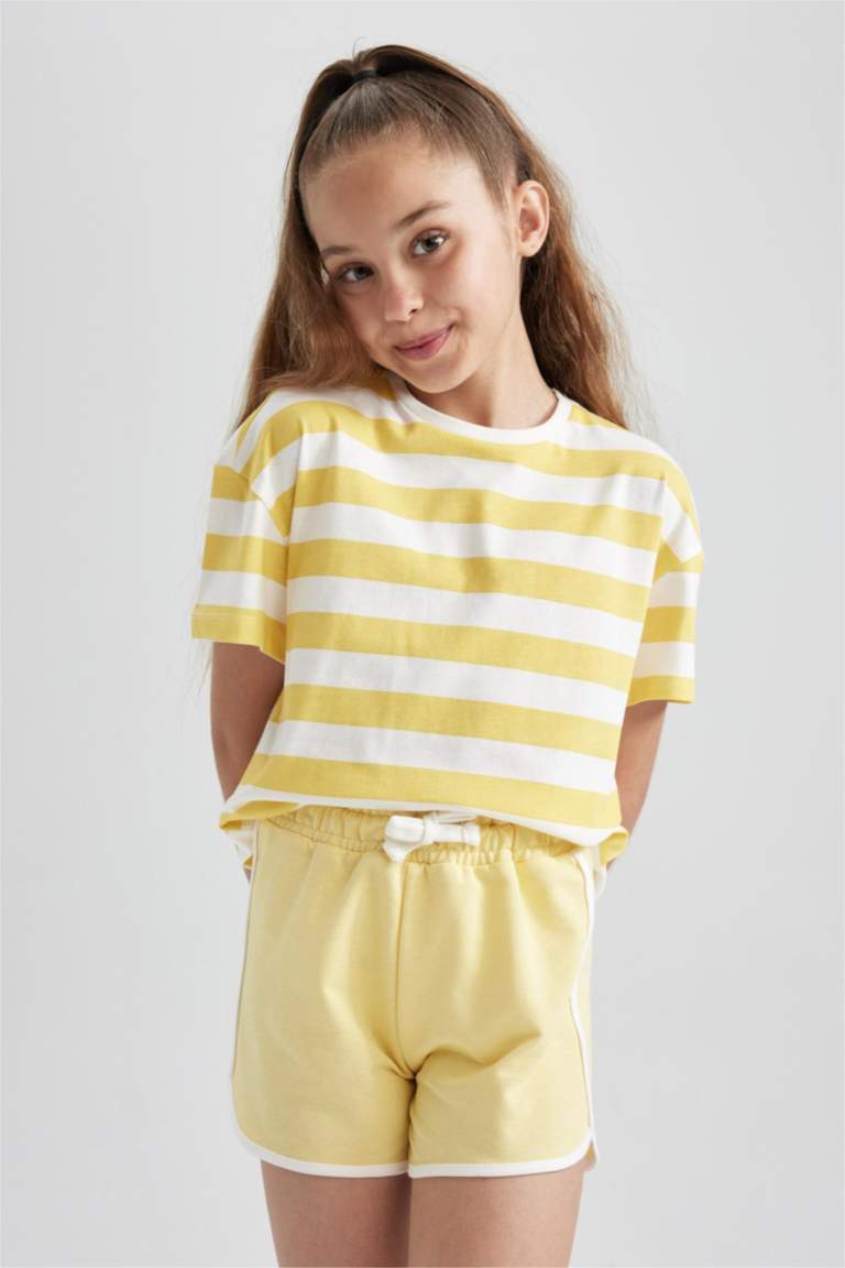 شورت بناتي قصة عادية