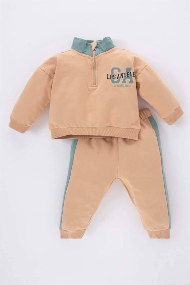 طقم ولادي سويت شيرت وسويت بانتس قصة عادية - قطعتين