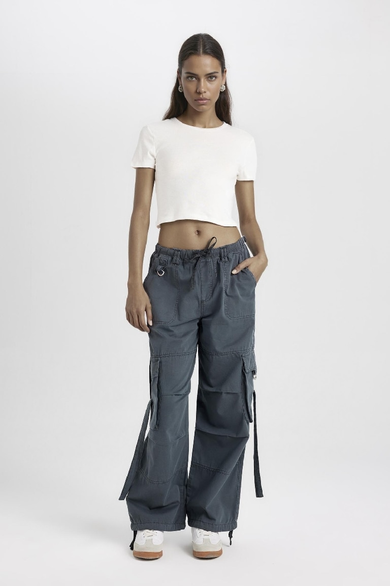 Wide Leg Normal Waist Gabardine Cargo Pants