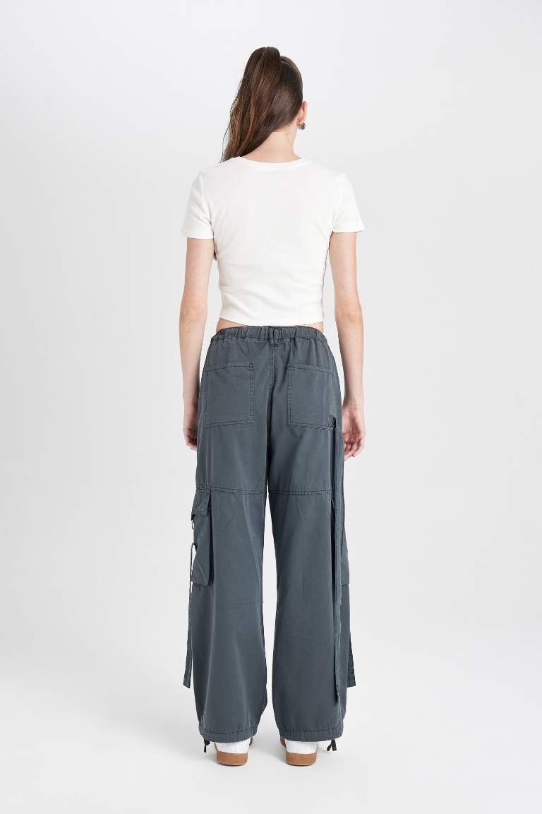 Wide Leg Normal Waist Gabardine Cargo Pants