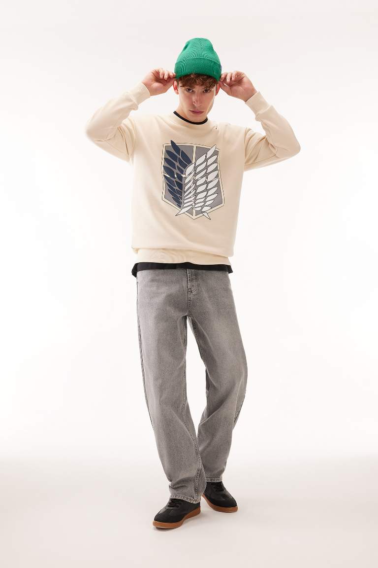 Attack on Titan Boxy Fit Bisiklet Yaka Sırt Baskılı Sweatshirt