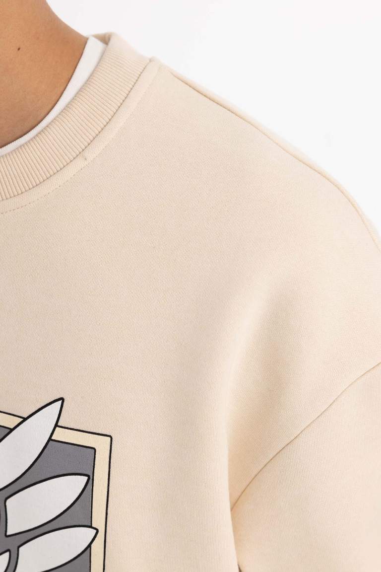 Attack on Titan Boxy Fit Bisiklet Yaka Sırt Baskılı Sweatshirt