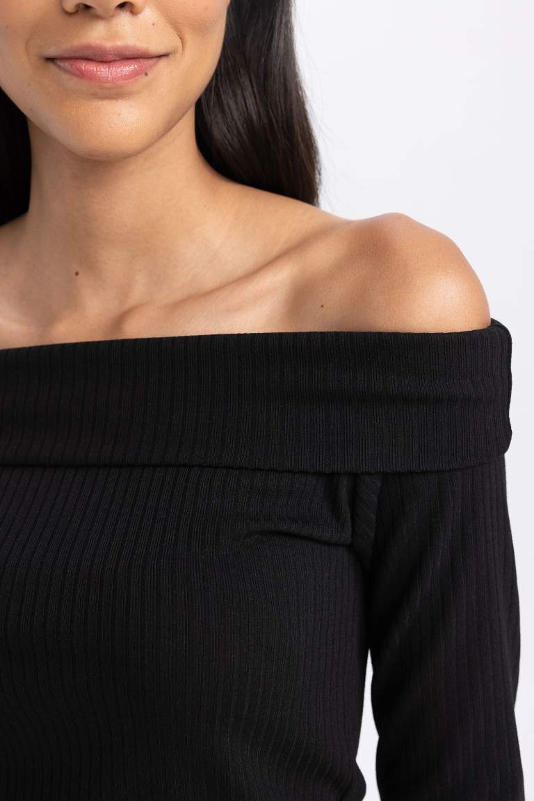 Slim Fit Dar Kesim Omuzu Açık Fitilli Kaşkorse Uzun Kollu Tişört