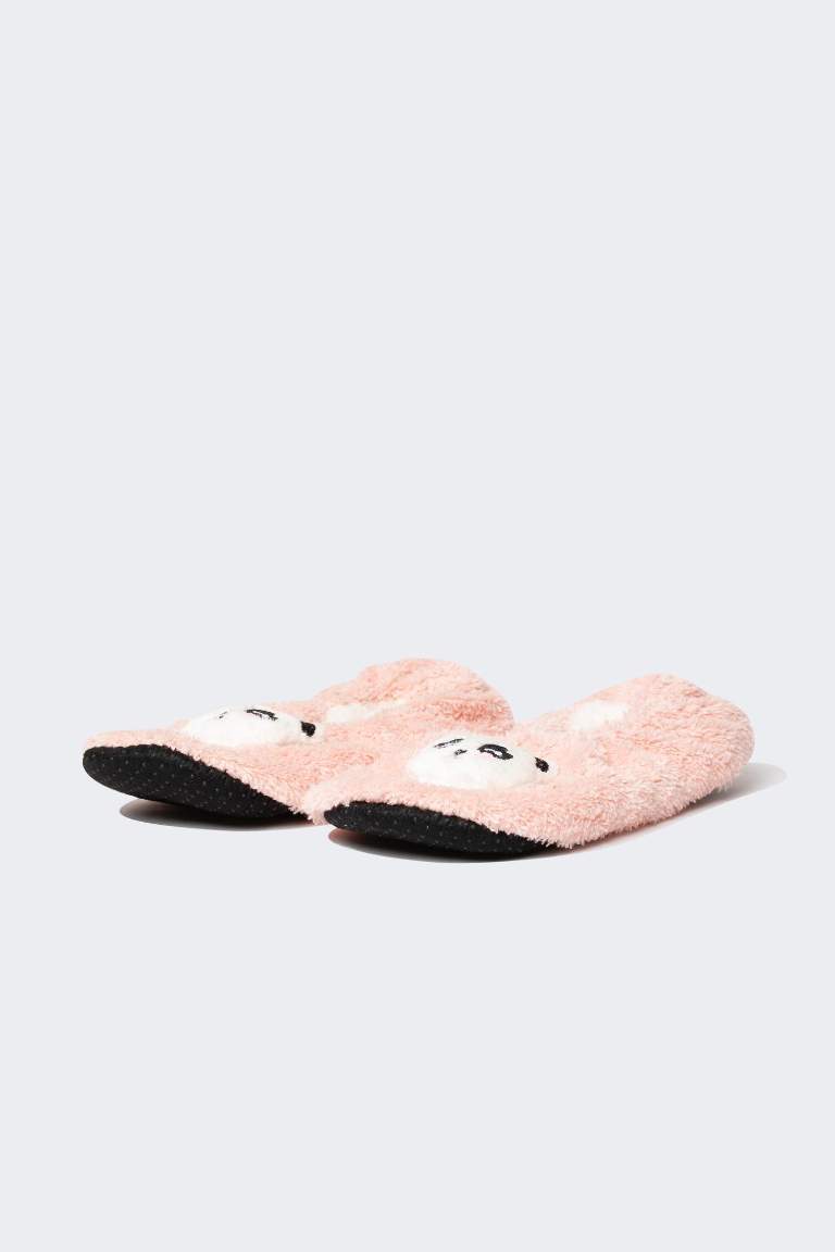 Woman Panda Themed Plush Home Slippers