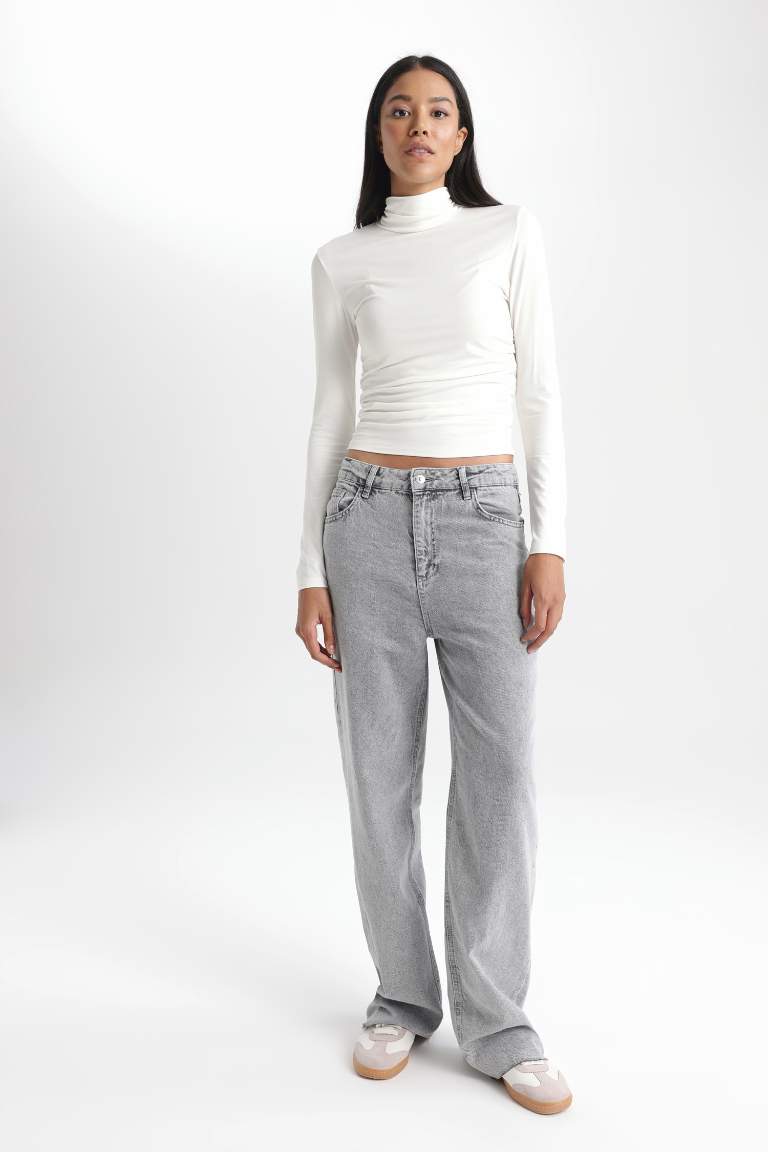 Slim Fit Dar Kesim Yarım Balıkçı Yaka Uzun Kollu Tişört