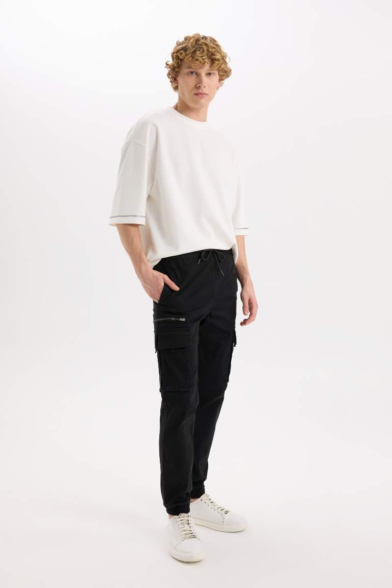 Pantalon cargo en gabardine avec poches Coupe régulière