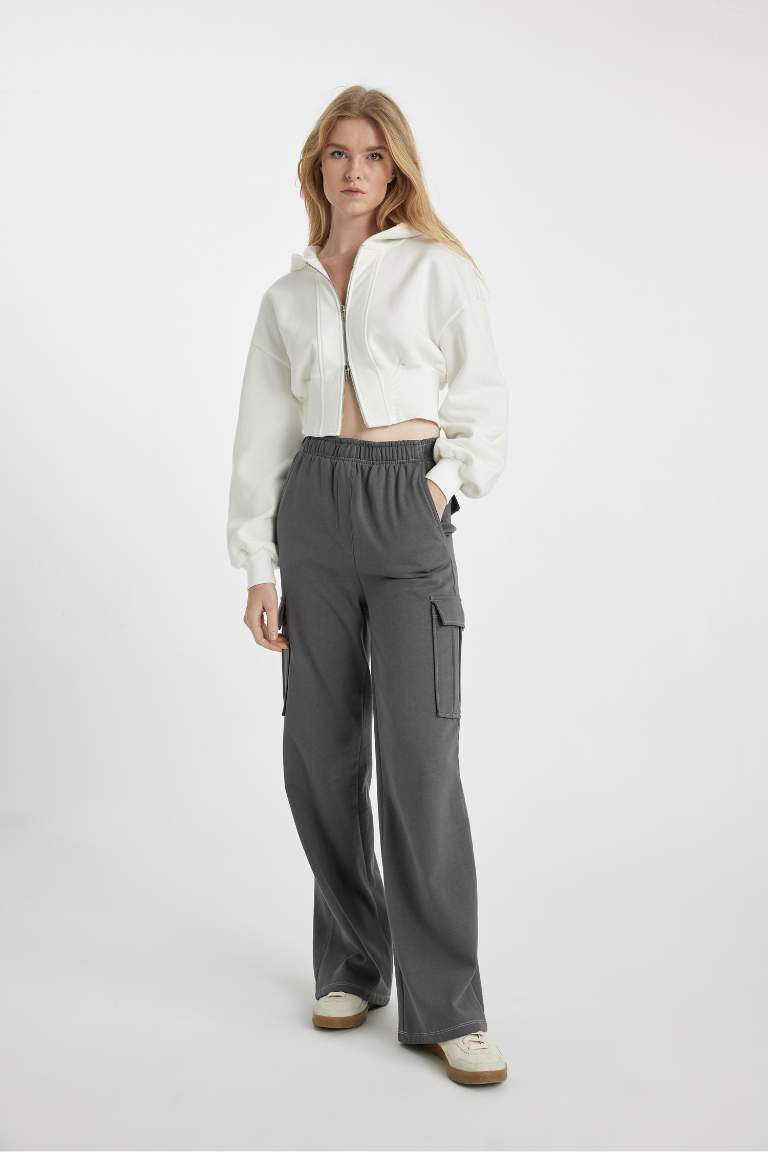 Grey WOMAN Cargo Jogger Thick Fabric Trousers 2903122 | DeFacto