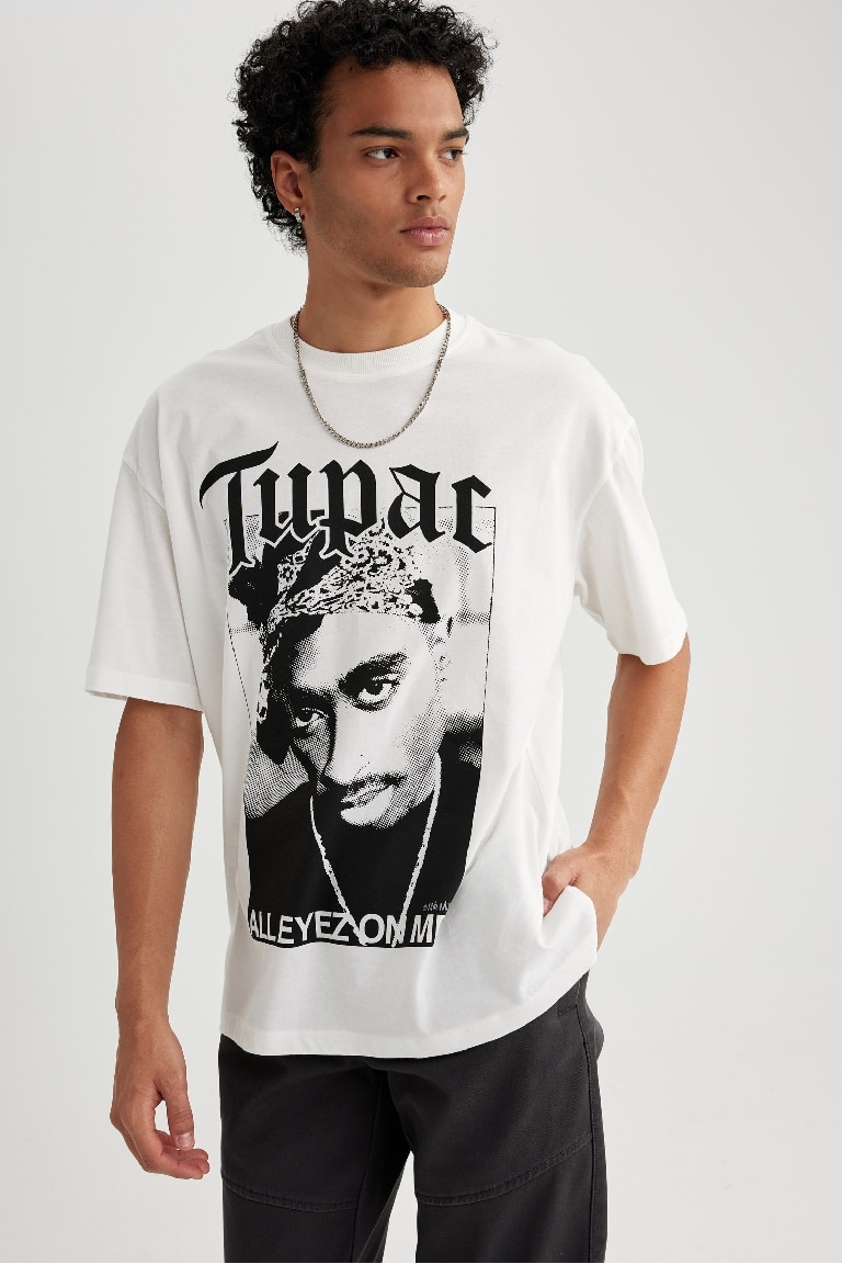 Oversize Fit Tupac Shakur licensed Crew Neck Printed T-Shirt