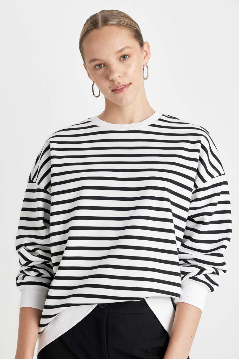 Oversize Fit Wide Fit Crew Neck Striped Thick Sweatshirt